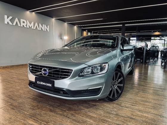 VOLVO S60 2.0 T4 MOMENTUM GASOLINA 4P AUTOMÁTICO